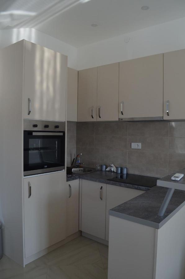 Apartament Viktor Herceg Novi Zewnętrze zdjęcie