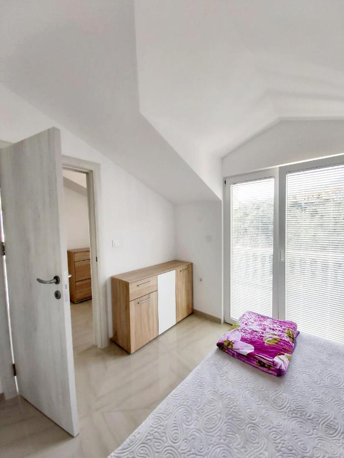 Apartament Viktor Herceg Novi Zewnętrze zdjęcie